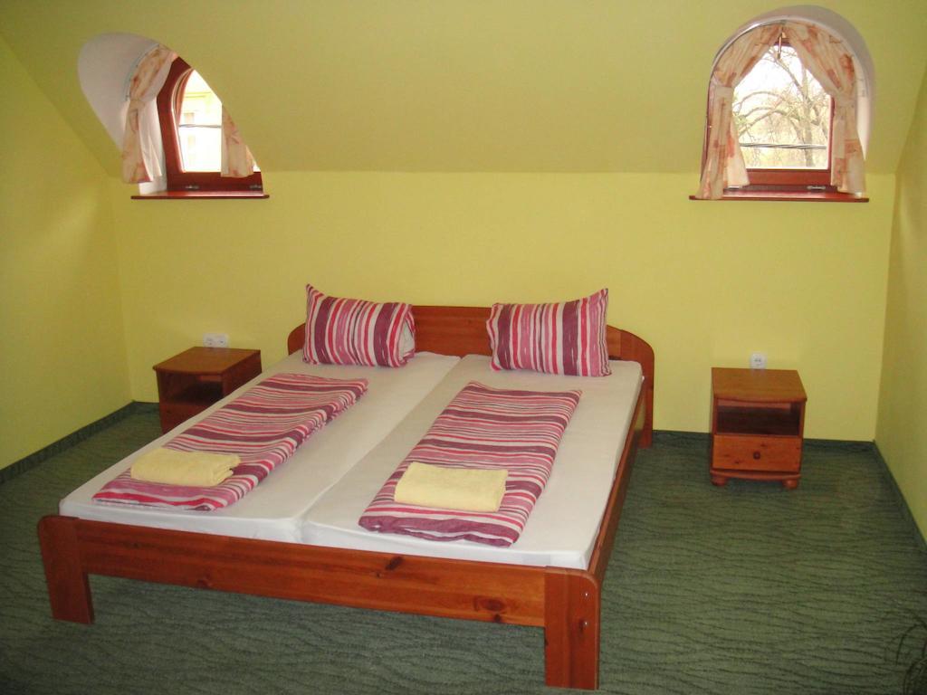 Bed and Breakfast Varju Fogado Tapolca Zimmer foto