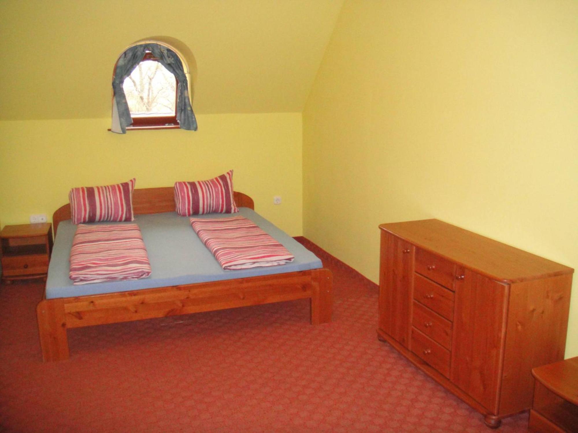 Bed and Breakfast Varju Fogado Tapolca Exterior foto