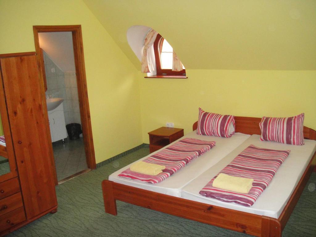 Bed and Breakfast Varju Fogado Tapolca Zimmer foto
